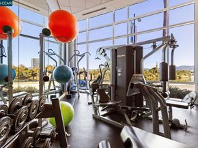 1 Lakeside Dr 1404, Oakland CA 94612