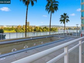 1 Lakeside Dr 1404, Oakland CA 94612