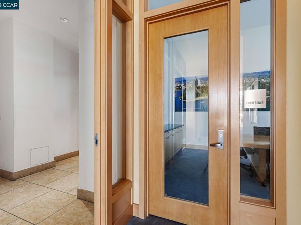 1 Lakeside Dr 1404, Oakland CA 94612