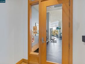 1 Lakeside Dr 1404, Oakland CA 94612