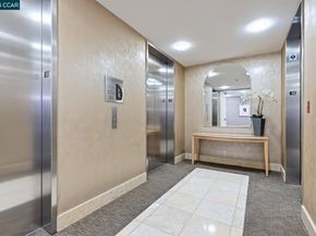 1 Lakeside Dr 1404, Oakland CA 94612