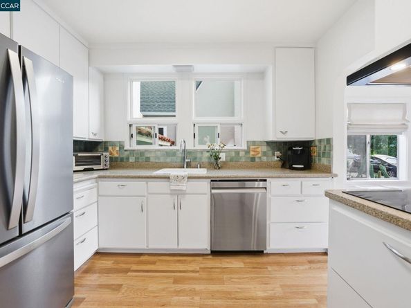 576 Begier Ave, San Leandro CA 94577