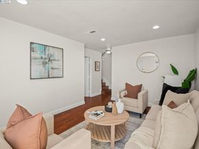 2253 Kalenda Cmn, Fremont CA 94539