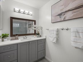 2253 Kalenda Cmn, Fremont CA 94539