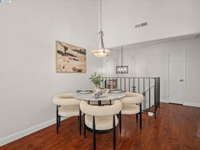 2253 Kalenda Cmn, Fremont CA 94539