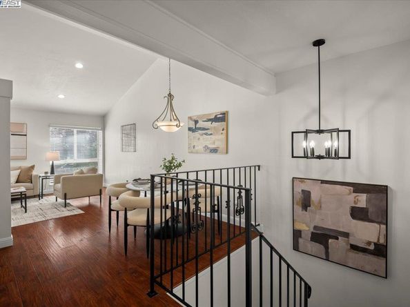 2253 Kalenda Cmn, Fremont CA 94539