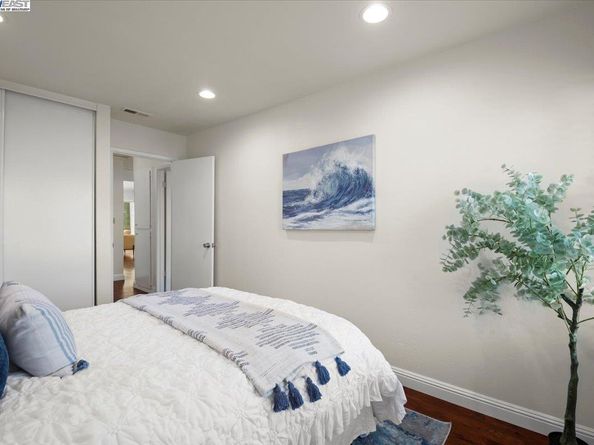 2253 Kalenda Cmn, Fremont CA 94539