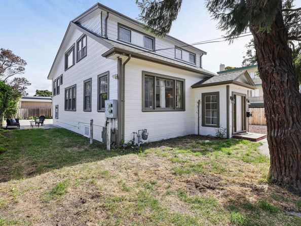 3064 E 15th ST, Oakland CA 94601