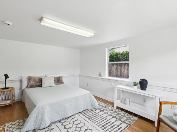 3064 E 15th ST, Oakland CA 94601