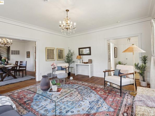 3064 E 15th ST, Oakland CA 94601