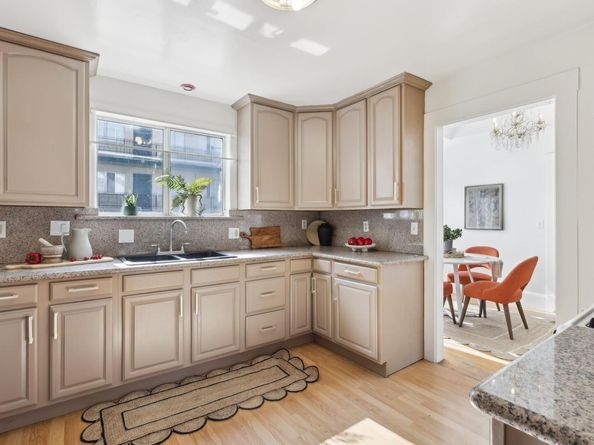 3064 E 15th ST, Oakland CA 94601