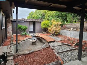 725 Vaqueros Ave, Rodeo CA 94572