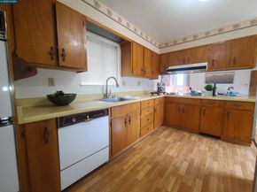725 Vaqueros Ave, Rodeo CA 94572
