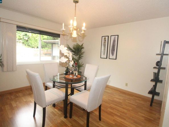 725 Vaqueros Ave, Rodeo CA 94572