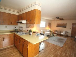 725 Vaqueros Ave, Rodeo CA 94572