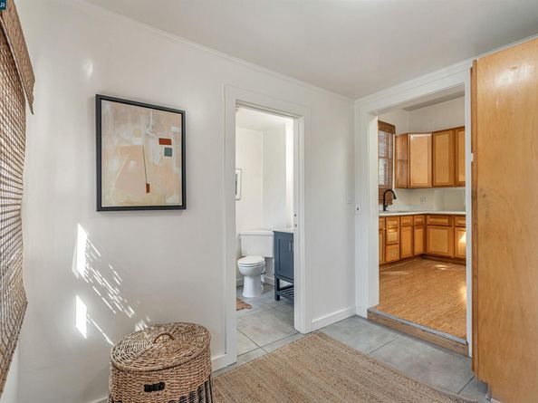 1525 3rd st, Oakland CA 94607
