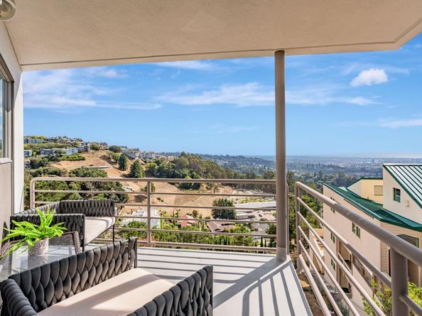 1522 Grand View Drive, Berkeley CA 94705