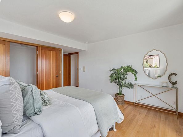 1522 Grand View Drive, Berkeley CA 94705