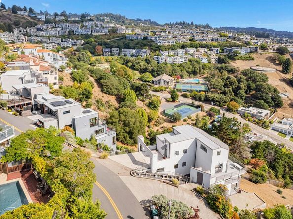 1522 Grand View Drive, Berkeley CA 94705