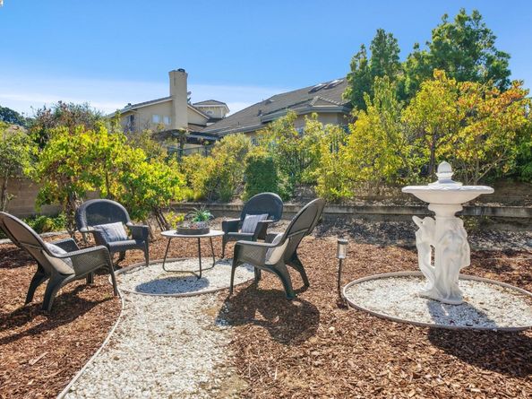 5603 Highcrest Ct, Pleasanton CA 94588