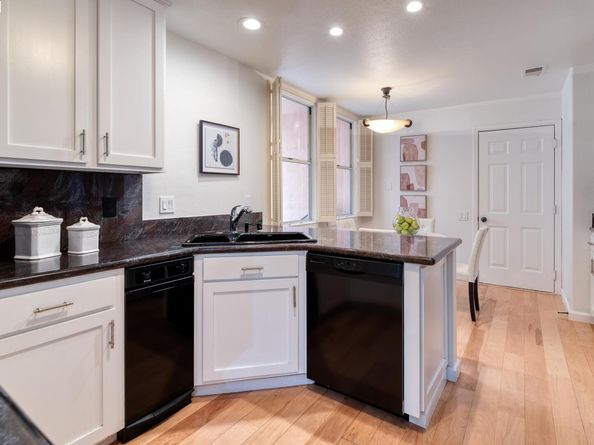 803 Lakeshore Dr, Redwood City CA 94065