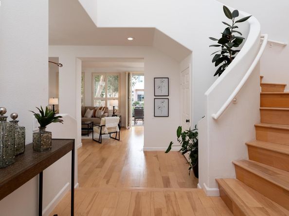 803 Lakeshore Dr, Redwood City CA 94065