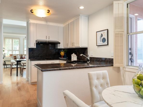 803 Lakeshore Dr, Redwood City CA 94065