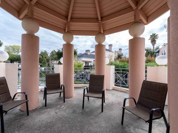 803 Lakeshore Dr, Redwood City CA 94065