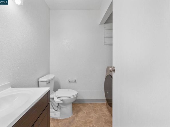 824 Center Ave, Martinez CA 94553