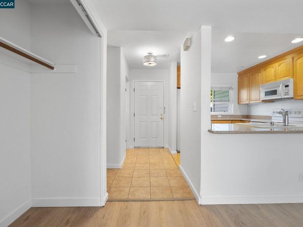 824 Center Ave, Martinez CA 94553