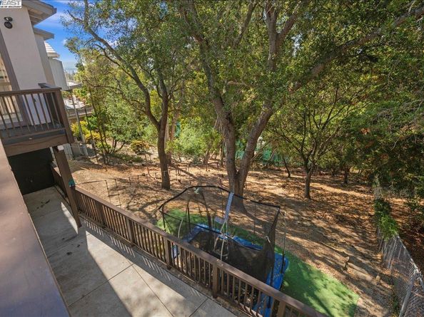 21 Tyson Cir, Piedmont CA 94611