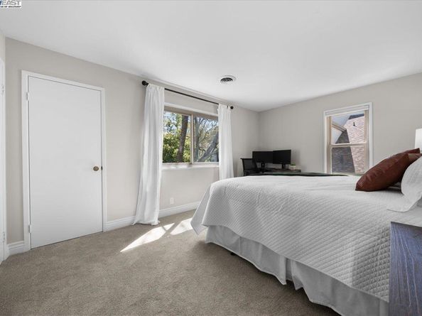 427 Chalda Wy., Moraga CA 94556