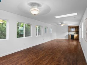 912 Brown St, Martinez CA 94553