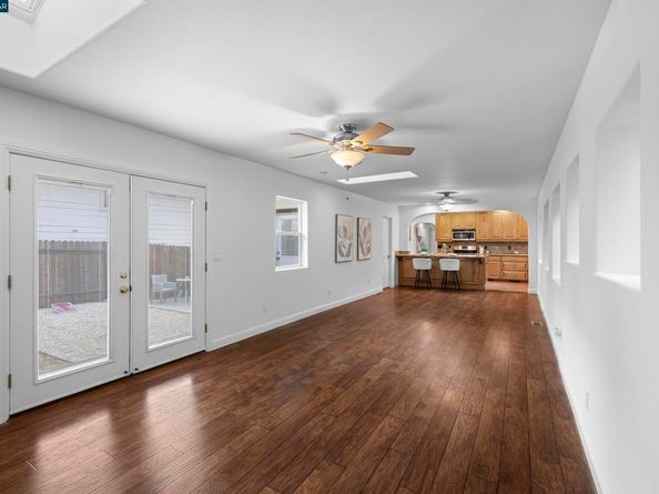 912 Brown St, Martinez CA 94553