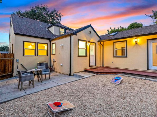 912 Brown St, Martinez CA 94553