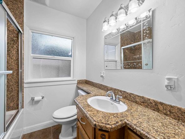 912 Brown St, Martinez CA 94553