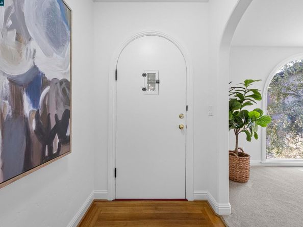 912 Brown St, Martinez CA 94553