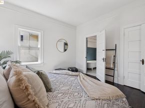 737 61st St, Oakland CA 94609
