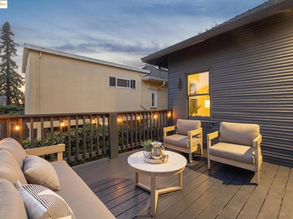 737 61st St, Oakland CA 94609