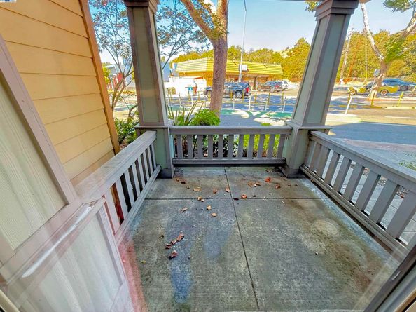 653 Macarthur Blvd, San Leandro CA 94577