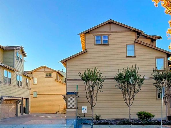 653 Macarthur Blvd, San Leandro CA 94577