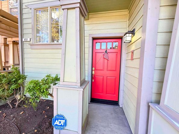 653 Macarthur Blvd, San Leandro CA 94577