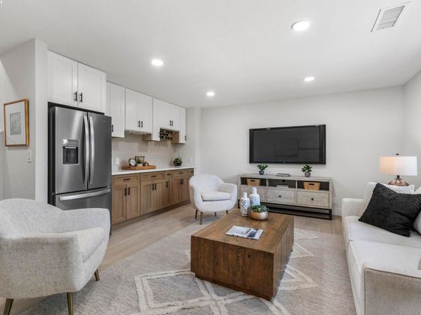 74 Hazelnut Ct, San Ramon CA 94583