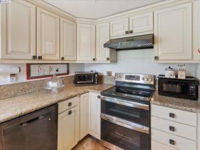 137 Parfait Ln, Alameda CA 94502