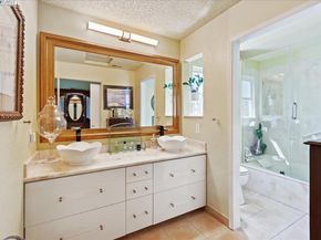 137 Parfait Ln, Alameda CA 94502