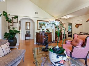 137 Parfait Ln, Alameda CA 94502