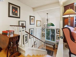 137 Parfait Ln, Alameda CA 94502