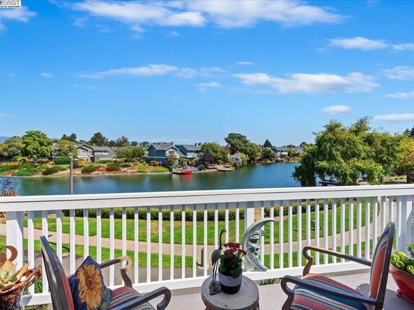 137 Parfait Ln, Alameda CA 94502