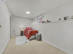 812 Washington Avenue, Albany CA 94706