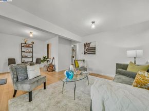 812 Washington Avenue, Albany CA 94706